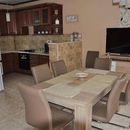 Gyorszem Apartman Esterno foto